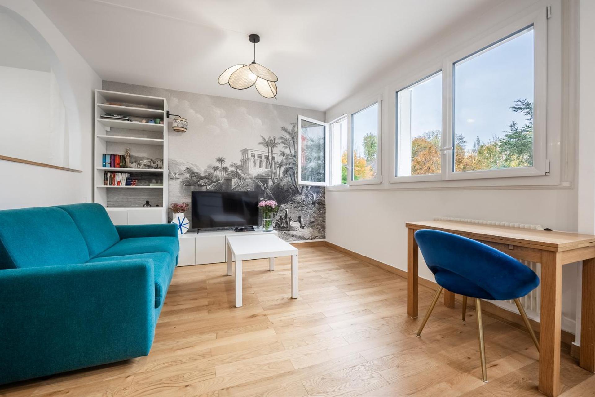 Charming Parisian Home Away From Home In The Heart Of Parijs Buitenkant foto